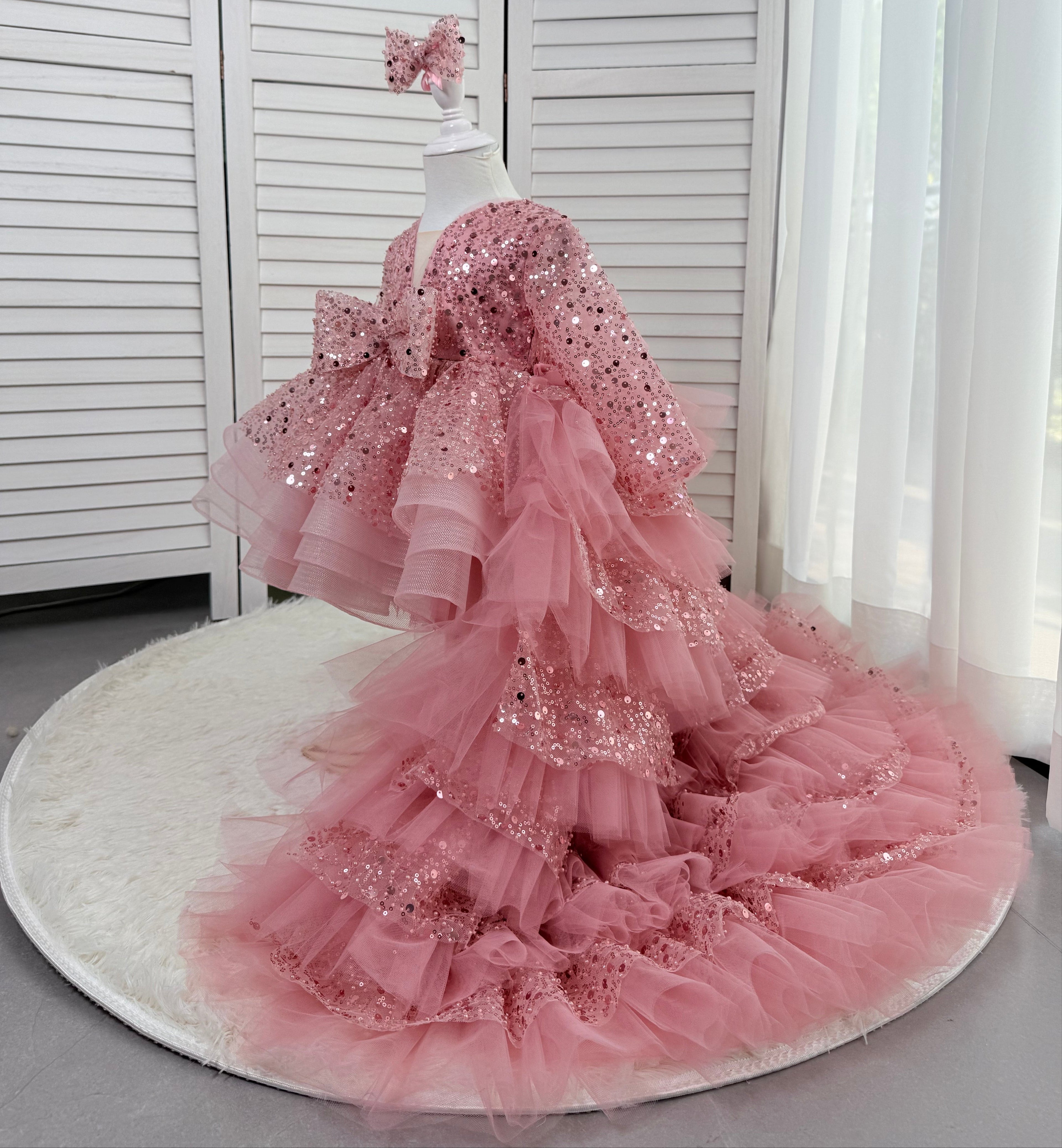 Elegant Sequined Long Sleeve Flower Girl Party Dress with Tail | KLFFIGID
