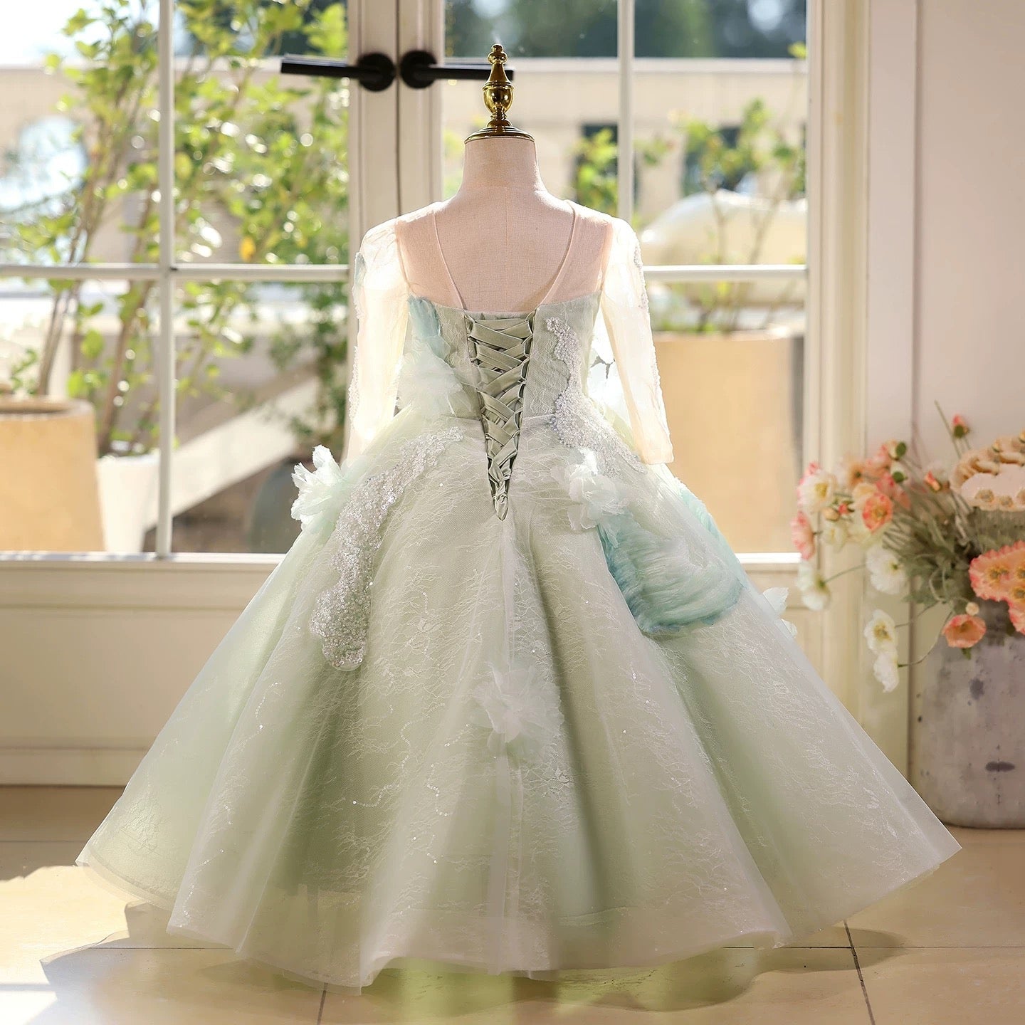 New long-sleeved dress, floral wedding dress for girls, party dress for girls, ballet dress for banquets and evening gowns