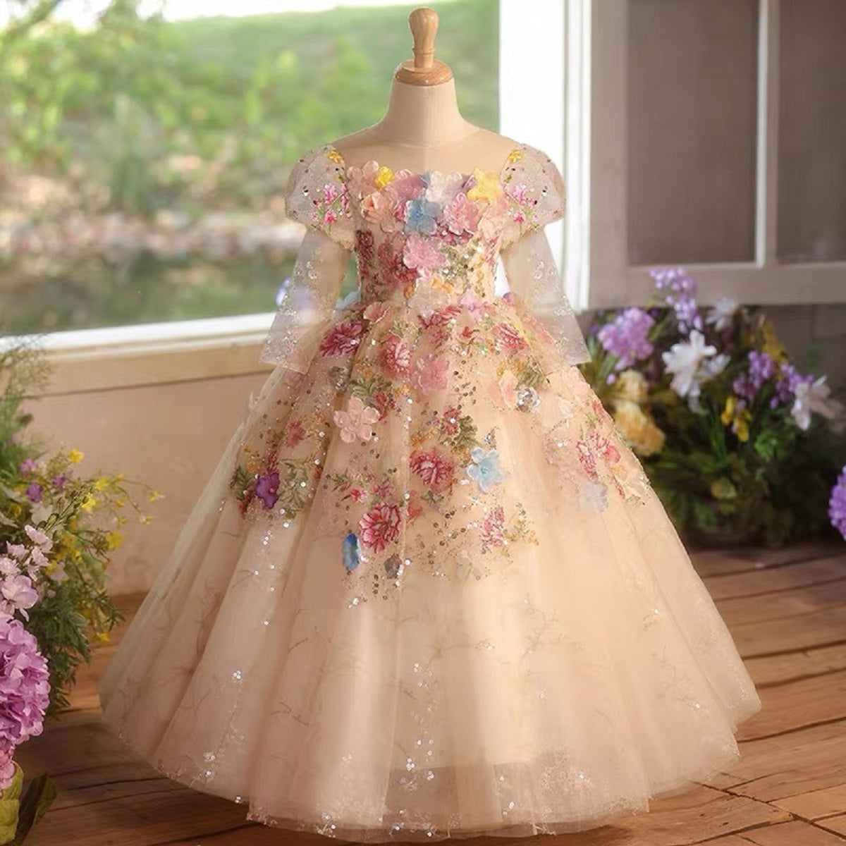 Floral dresses, wedding dresses, birthday party dresses, baby dresses, princess dresses for girlsess