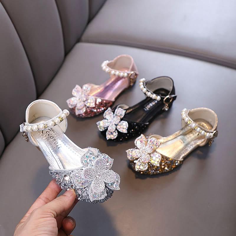 Girls’ Pearl Rhinestone Princess Shoes, Elegance Redefined Sparkling Crystal Flower Shoes Comfortable and Beautiful Little Princess Shoes
