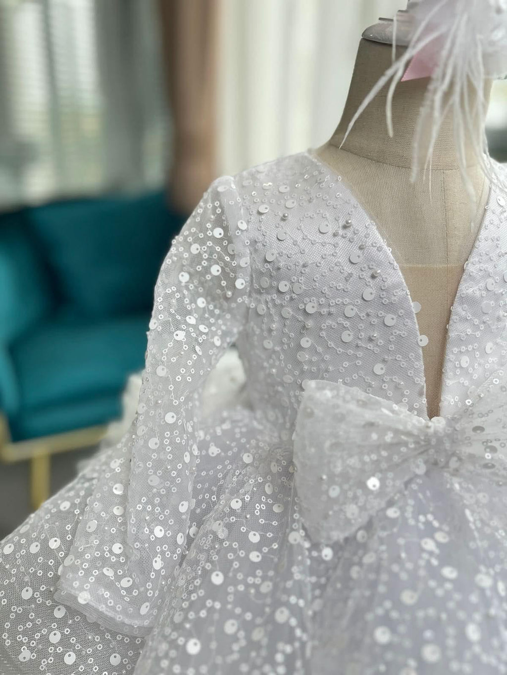 Sequin Long Sleeve Flower Girl Princess Dress with Train | KLFFIGID