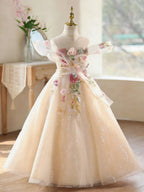 Princess dresses, floral dresses, children's maxi dresses, and elegant ball dresses for girls aged 3-12.