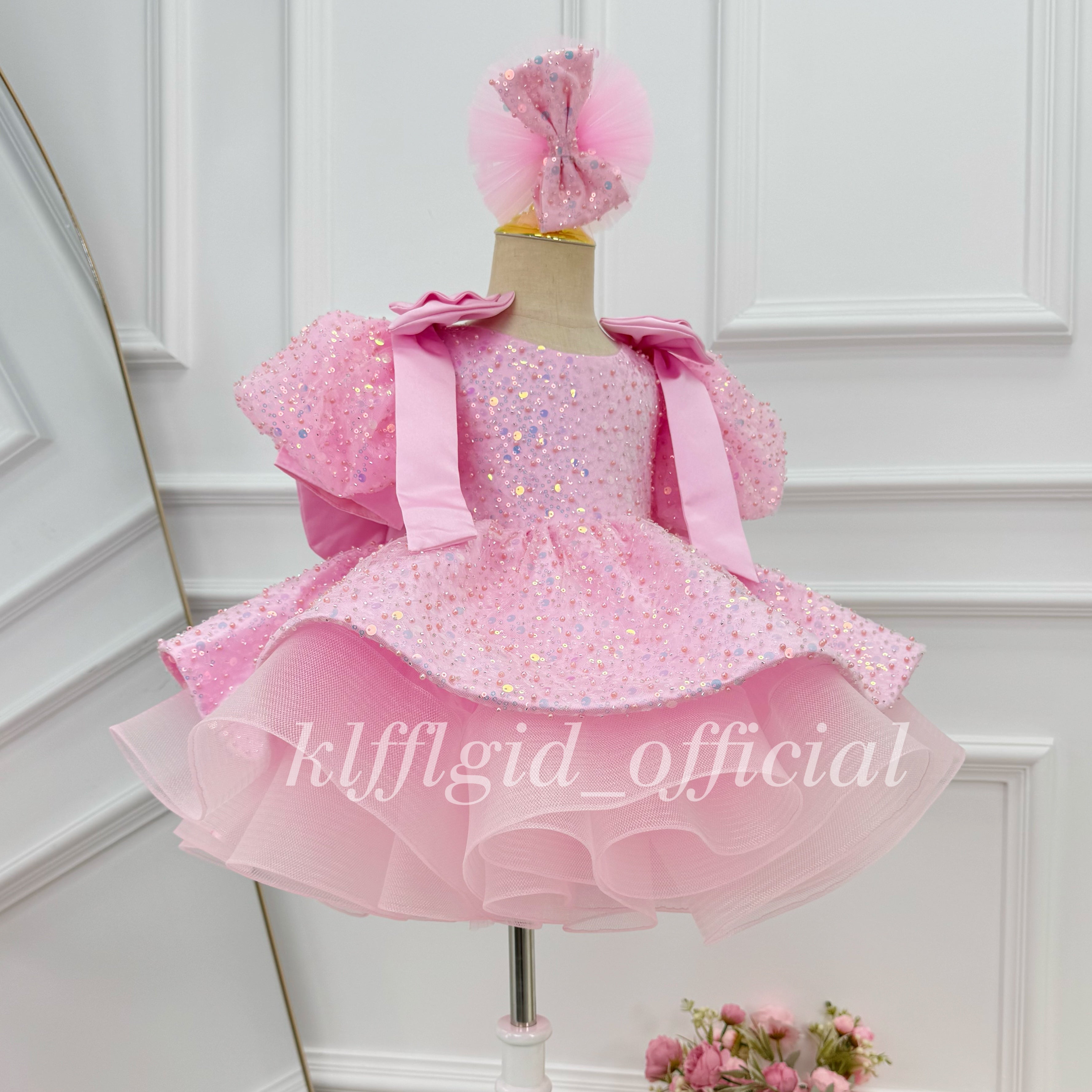 Stylish Party Dress with a Large Bow Sequin birthday dress for girls | KLFFLGID