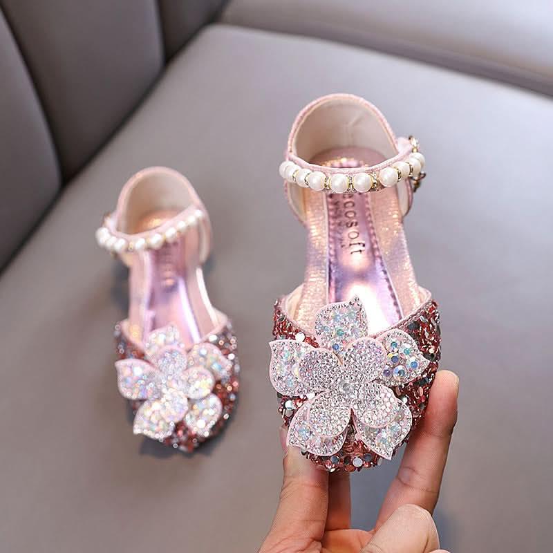 Girls’ Pearl Rhinestone Princess Shoes, Elegance Redefined Sparkling Crystal Flower Shoes Comfortable and Beautiful Little Princess Shoes