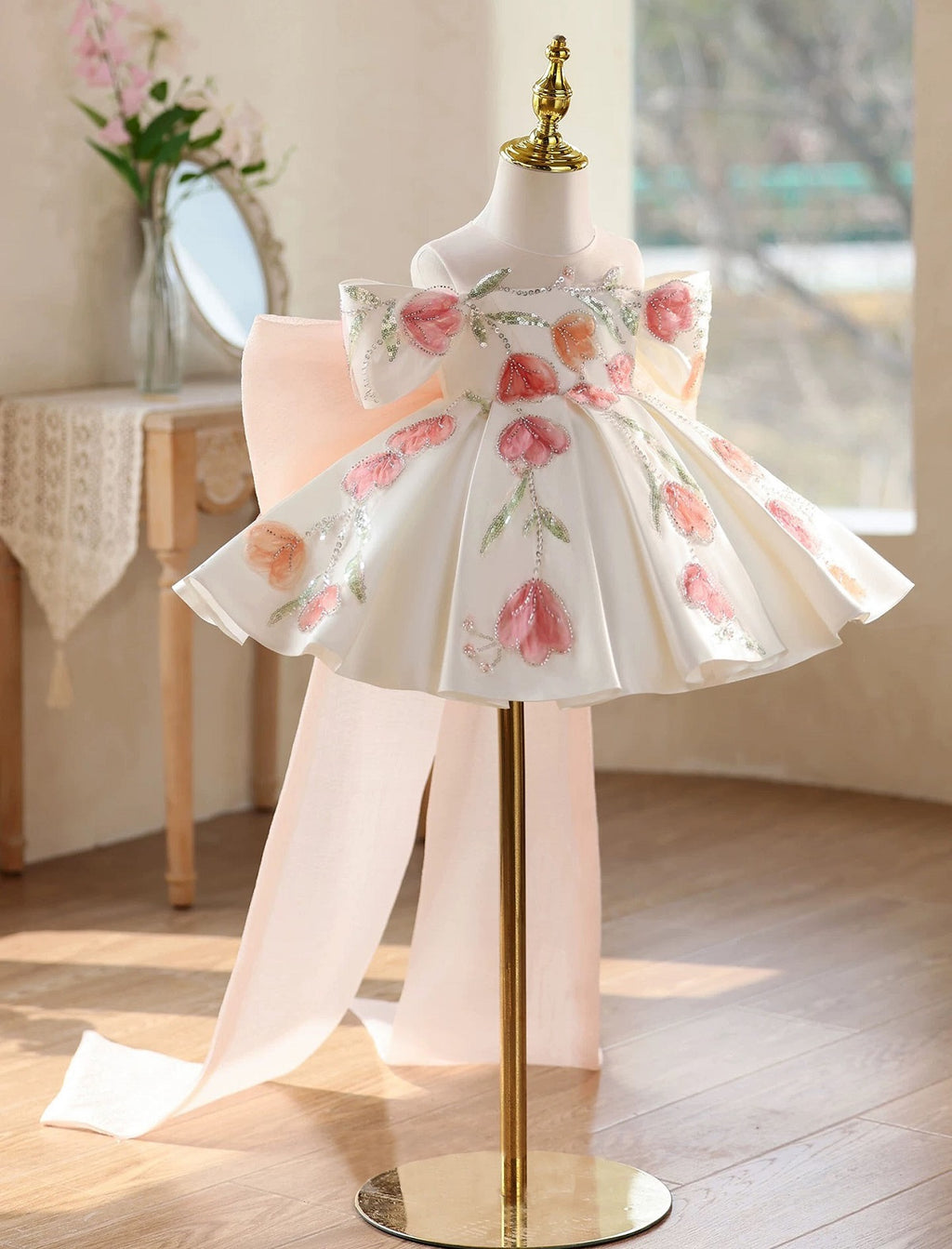 Girls White Evening Dress & Princess Gown | KLFFIGID