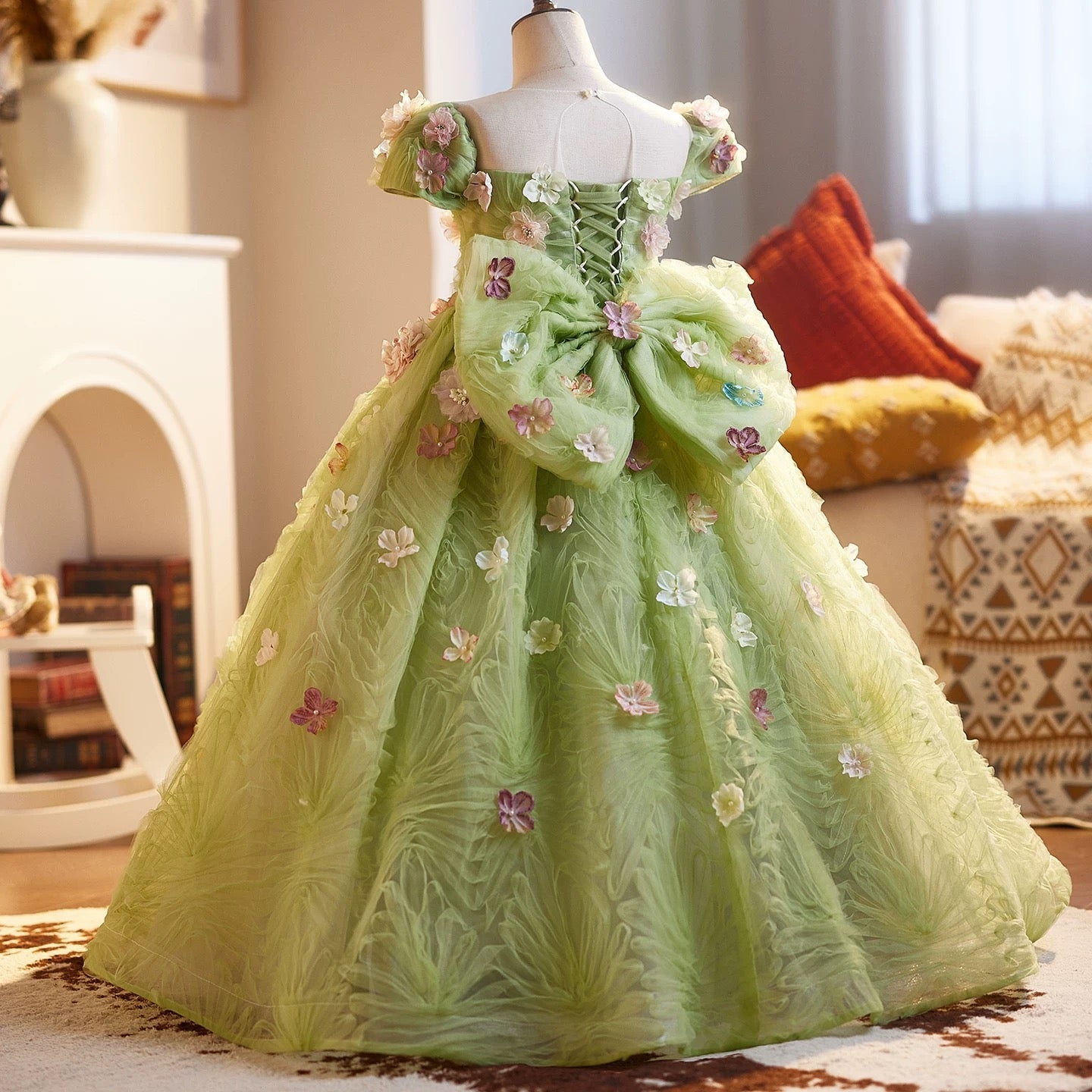 3-12 years old girl's flower princess dress, birthday party dress. Wedding evening dress