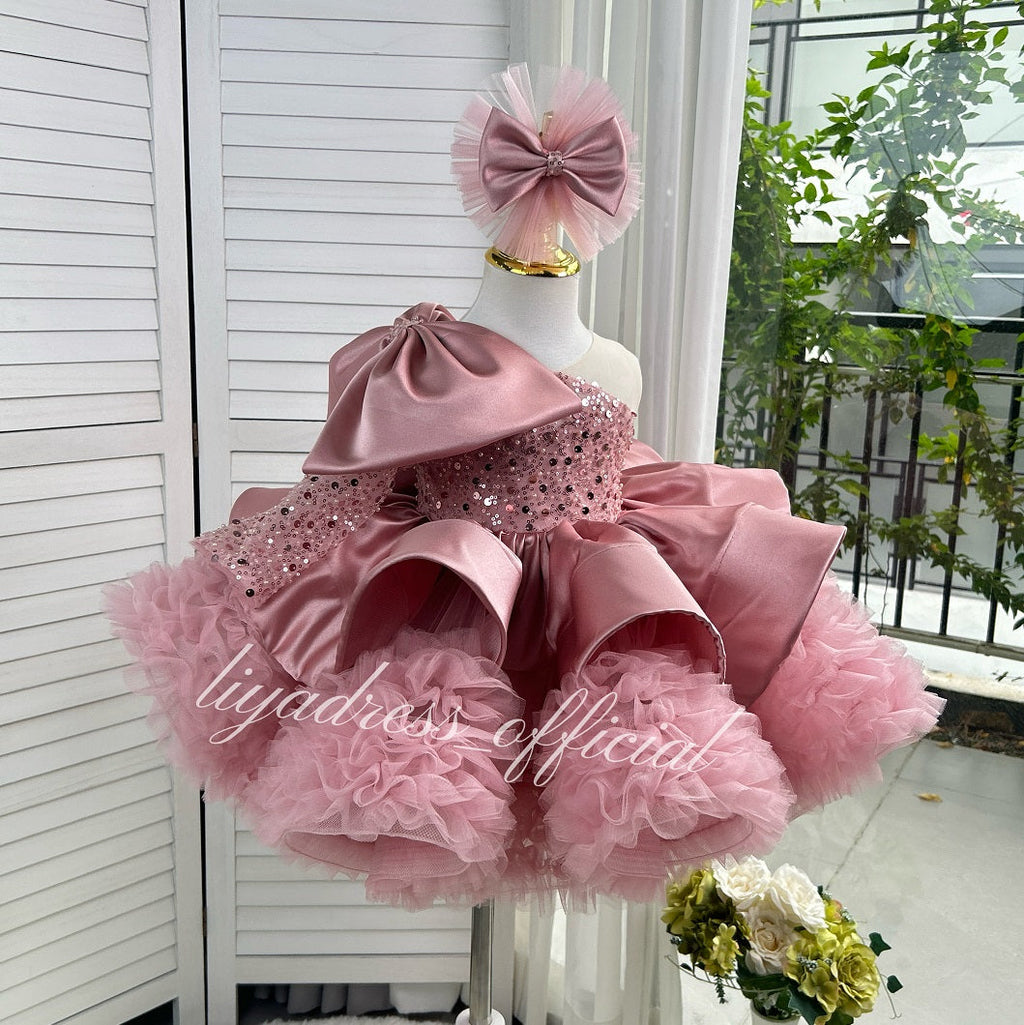 One-Shoulder Mesh Fluffy Stage Performance Dress for Girls | KLFFIGID