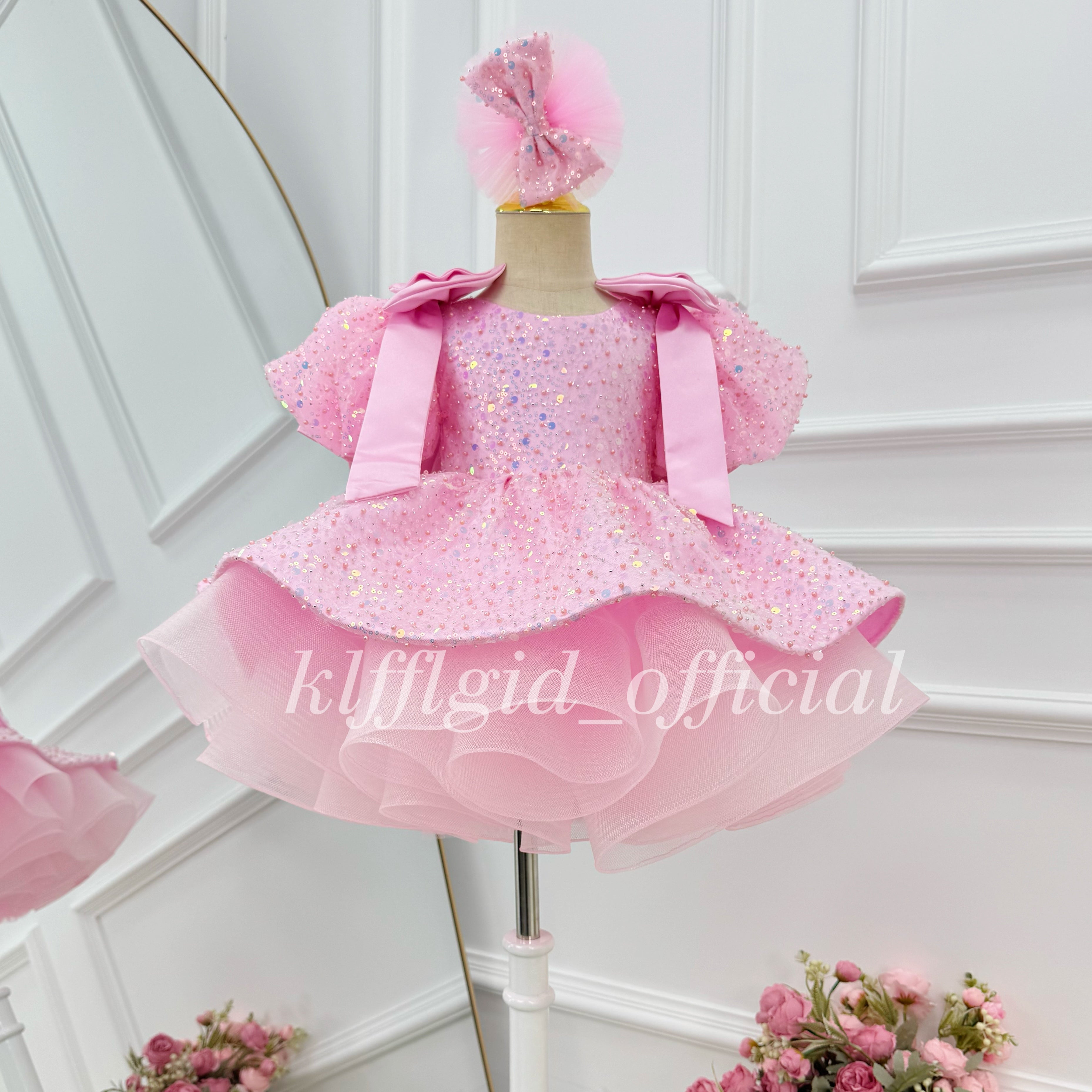 Stylish Party Dress with a Large Bow Sequin birthday dress for girls | KLFFLGID