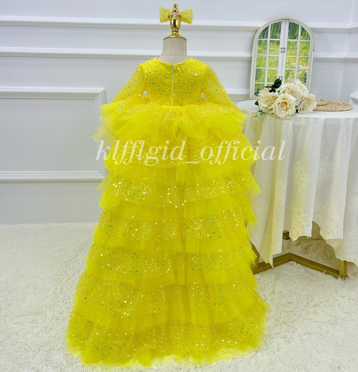 Elegant Sequined Long Sleeve Flower Girl Party Dress with Tail | KLFFIGID