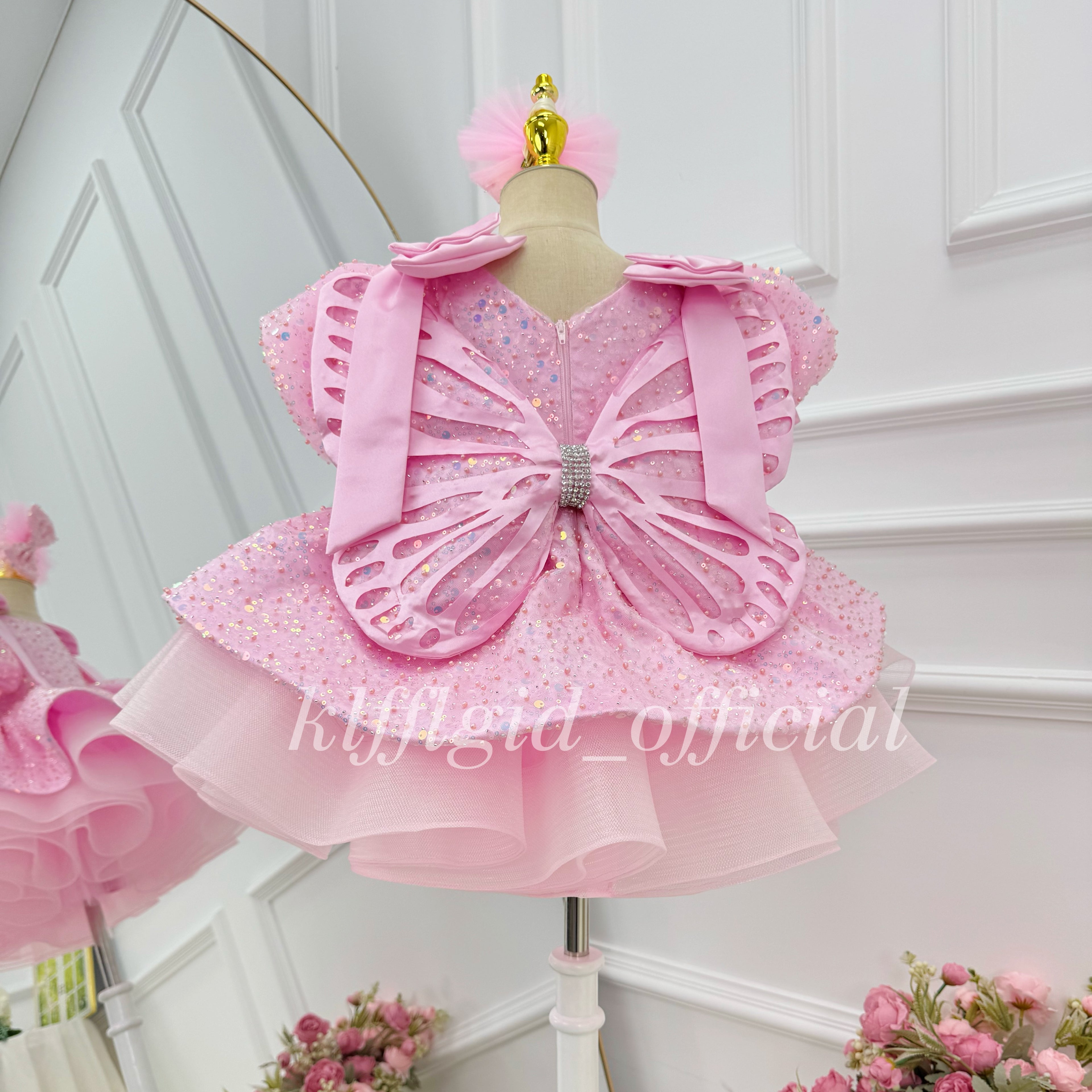 Stylish Party Dress with a Large Bow Sequin birthday dress for girls | KLFFLGID