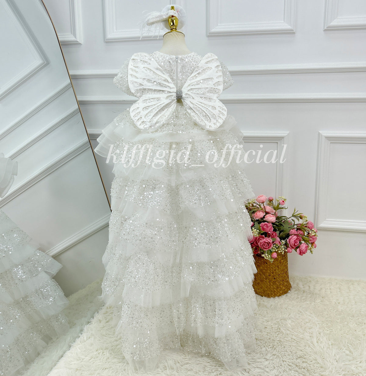 Luxurious Princess Dress with Train for Girls Baby's birthday party dress | KLFFLGID