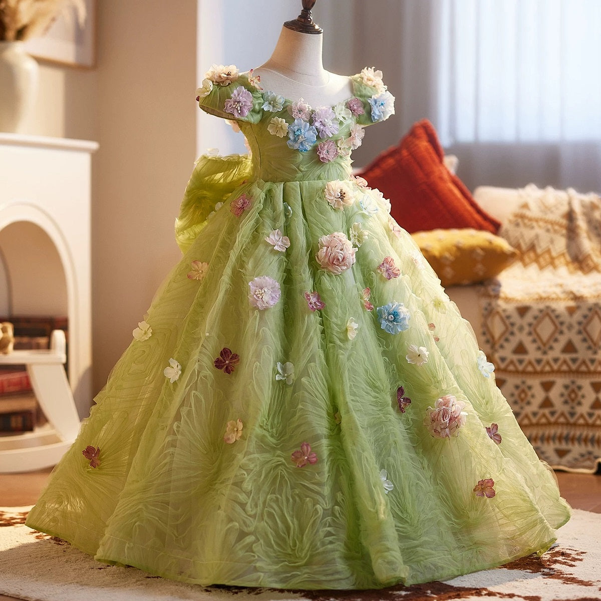 3-12 years old girl's flower princess dress, birthday party dress. Wedding evening dress