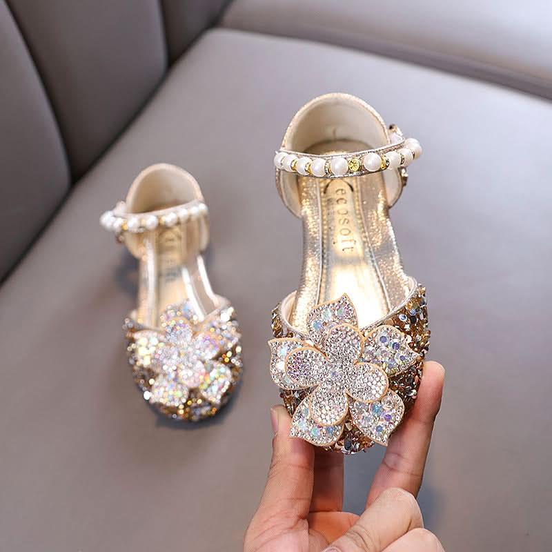 Girls’ Pearl Rhinestone Princess Shoes, Elegance Redefined Sparkling Crystal Flower Shoes Comfortable and Beautiful Little Princess Shoes