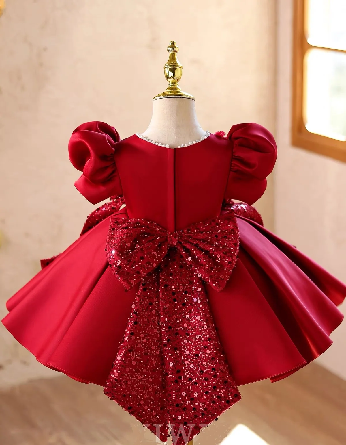 Girls Burgundy Satin Princess Dress with Sequin Bow｜KLFFLGID