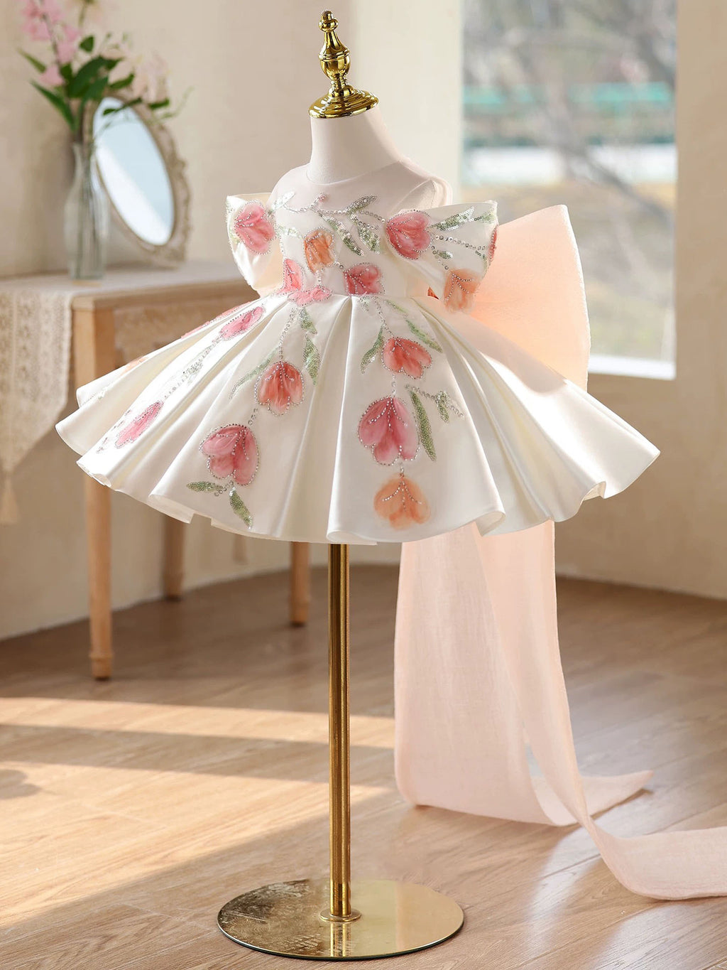 Girls White Evening Dress & Princess Gown | KLFFIGID