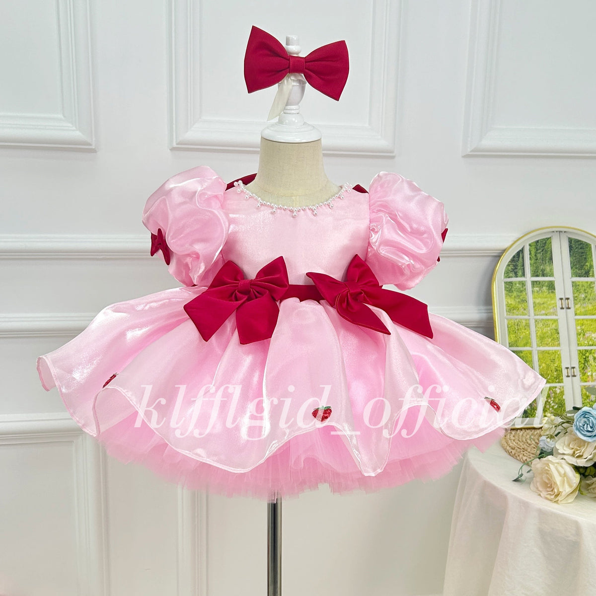 Cute birthday dress for a baby Wedding flower girl Elegant pageant gown｜KLFFIGID