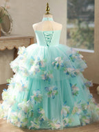 Children's maxi dresses, floral dresses, wedding flower girl dresses, birthday party dresses for babies, and princess dresses for girls at prom photoshoots.