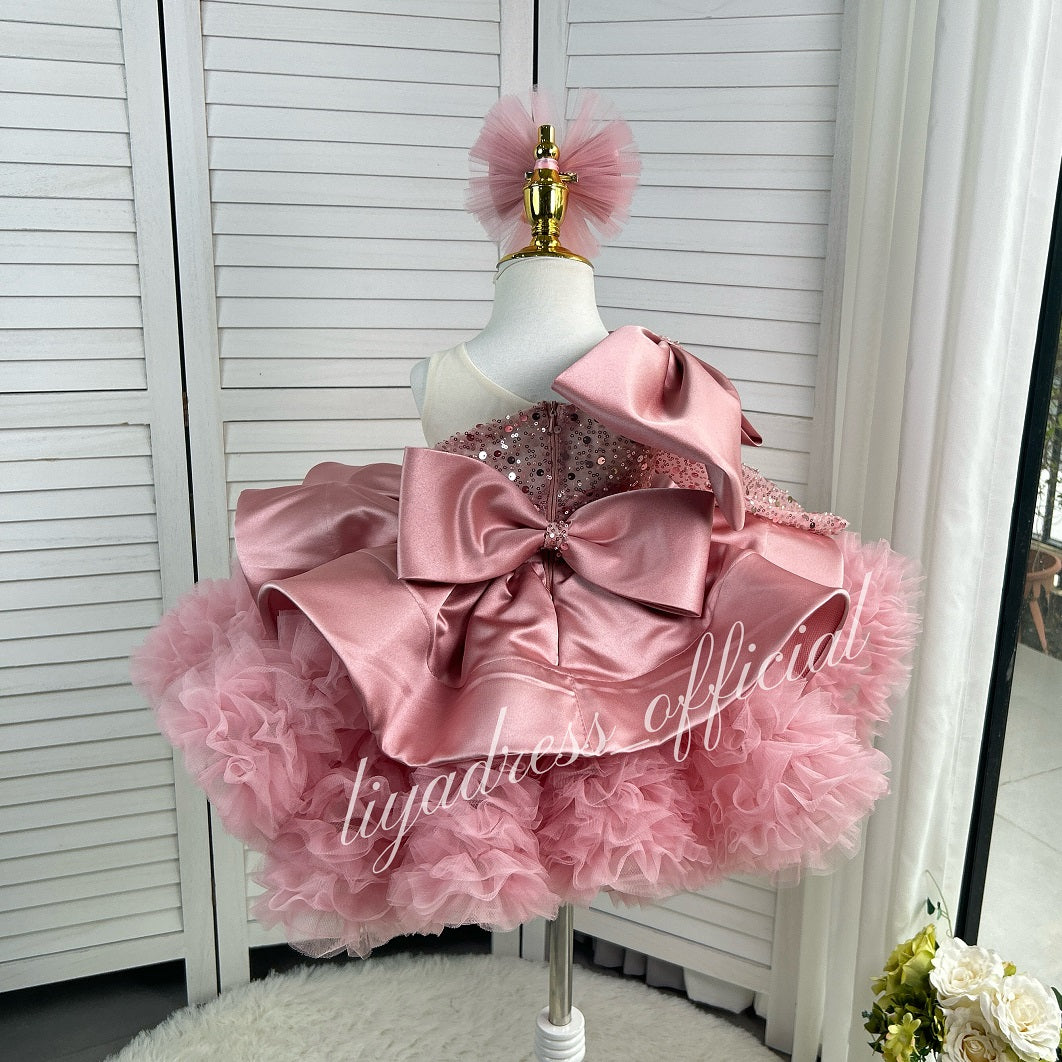 One-Shoulder Mesh Fluffy Stage Performance Dress for Girls | KLFFIGID