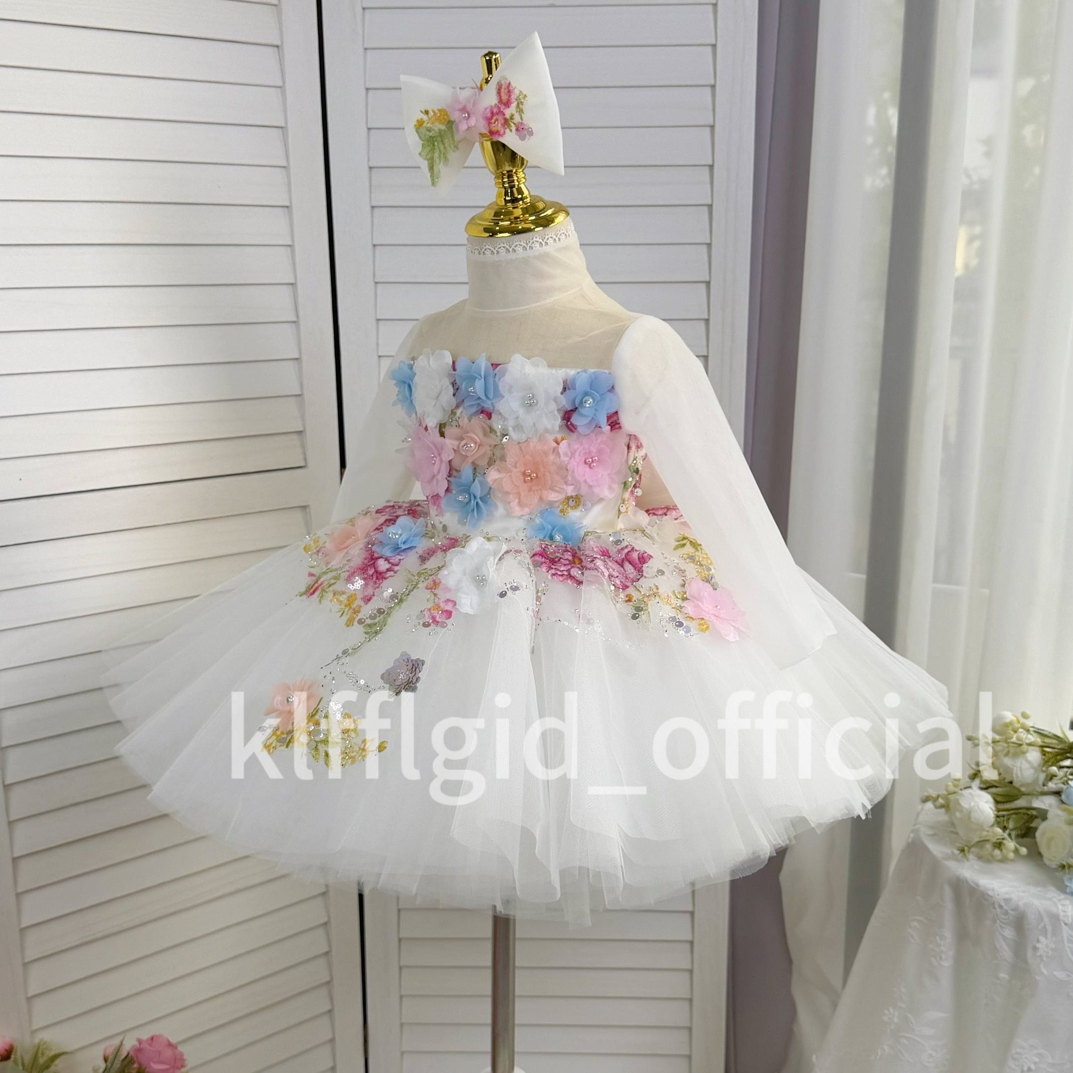 Floral Embroidery & Elegant Princess Silhouette Dress | KLFFLGID