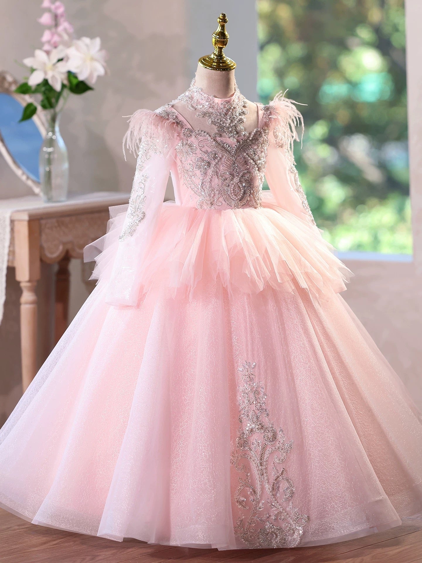 Embroidered long-sleeved girl's princess dress, ball gown/party evening dress, cute pink mesh dress for girls.