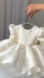 Custom style Customized colors We can Customizable styles available.